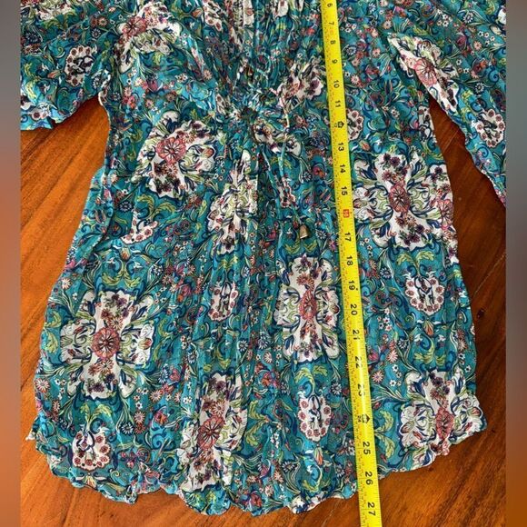 Bisou Bisou Floral Blouse in Teal - Picture 12 of 14